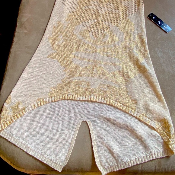 AZI Tunic top - Picture 3 of 12